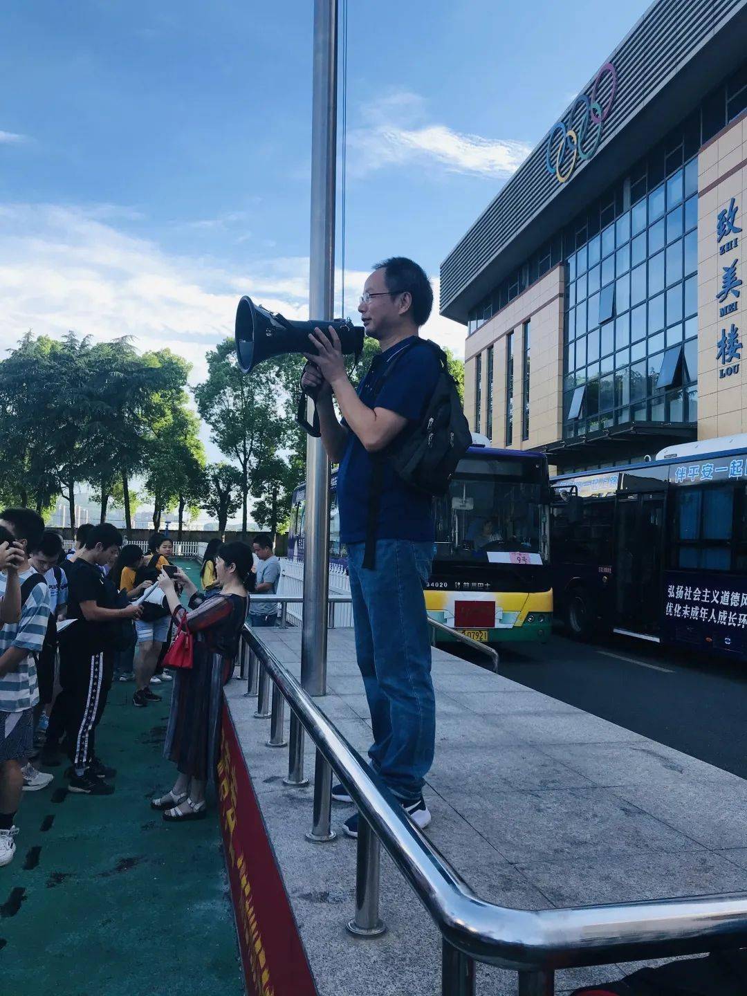 今晚必出三肖,今晚必出三肖，預測與解析